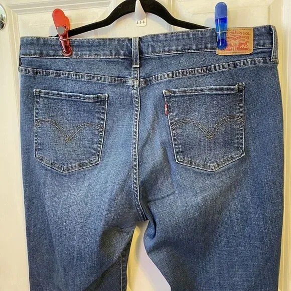 Levi's 414 Jeans Women's Sz 20W Classic Straight Fit Medium Wash Blue 28”Inseam - Picture 7 of 11